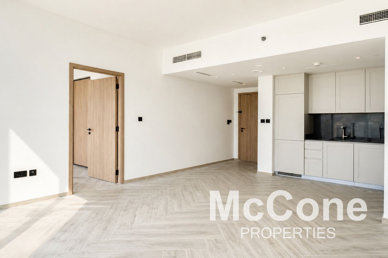 1 Bedroom Apartment for Sale in Peninsula Three, Business Bay — photo 6 of 11