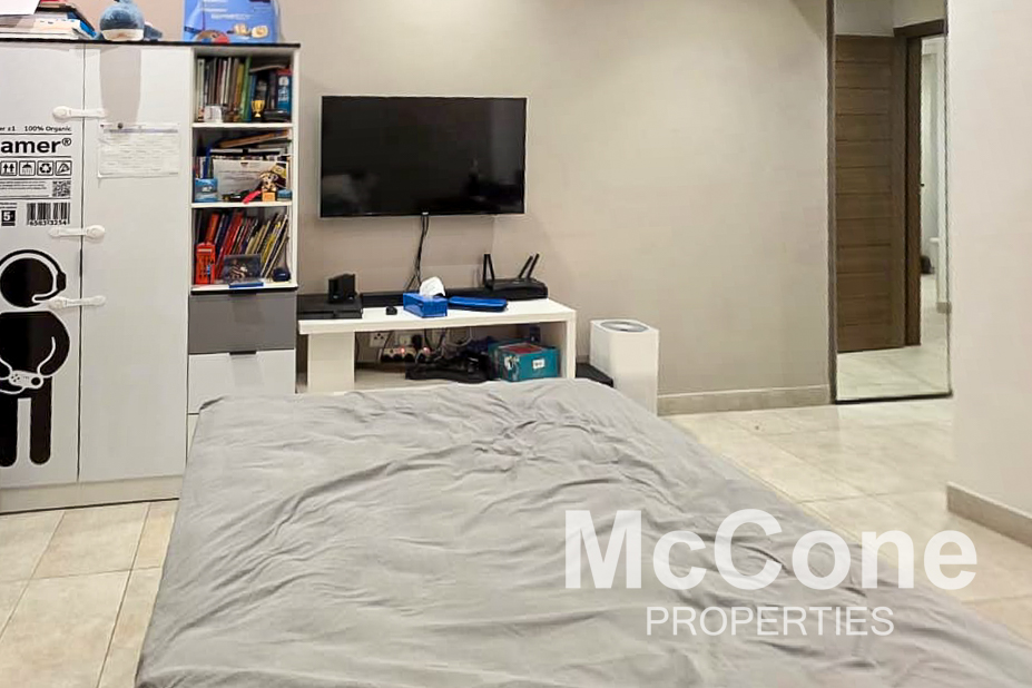 3 Bedroom Apartment for Sale in Hyati Residences, Jumeirah Village Circle — photo 4 of 10