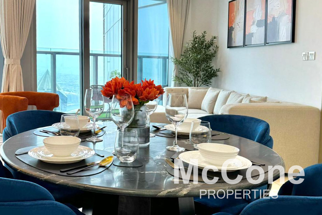 1 Bedroom Apartment for Sale in Paramount Tower Hotel & Residences, Business Bay — photo 4 of 12