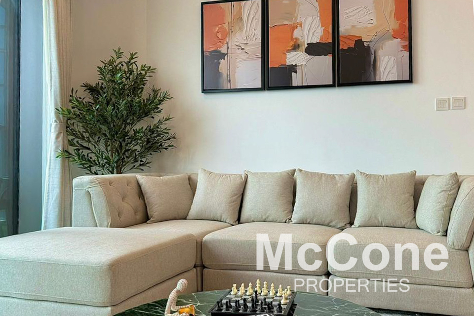 1 Bedroom Apartment for Sale in Paramount Tower Hotel & Residences, Business Bay — photo 3 of 12
