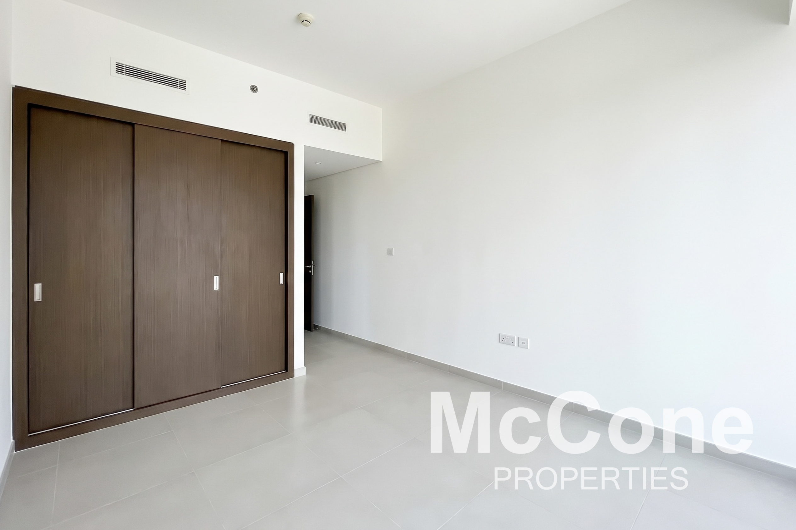 2 Bedroom Apartment for Sale in BLVD Heights Tower 2, Downtown Dubai — photo 8 of 15