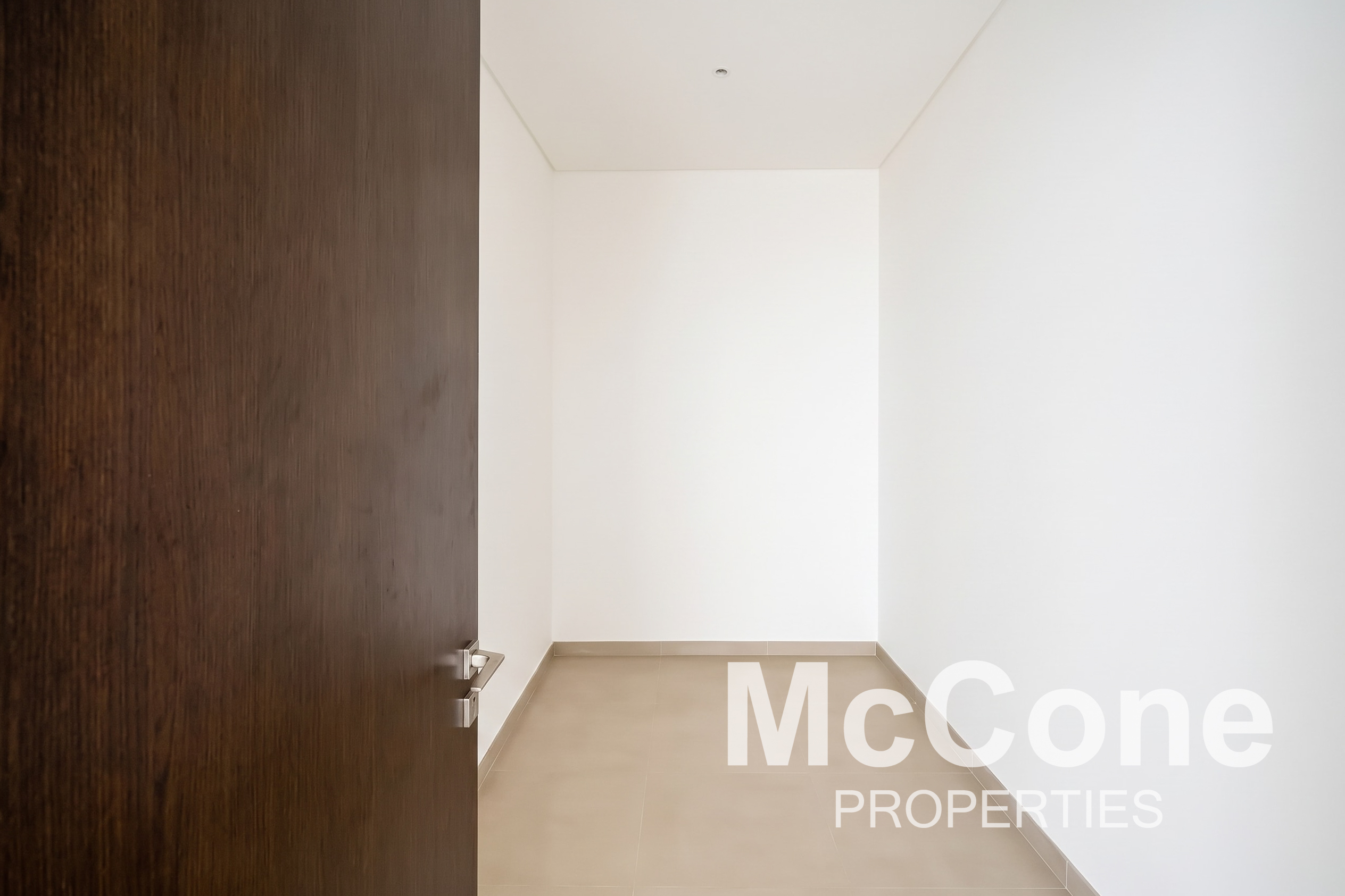2 Bedroom Apartment for Sale in BLVD Heights Tower 2, Downtown Dubai — photo 9 of 15