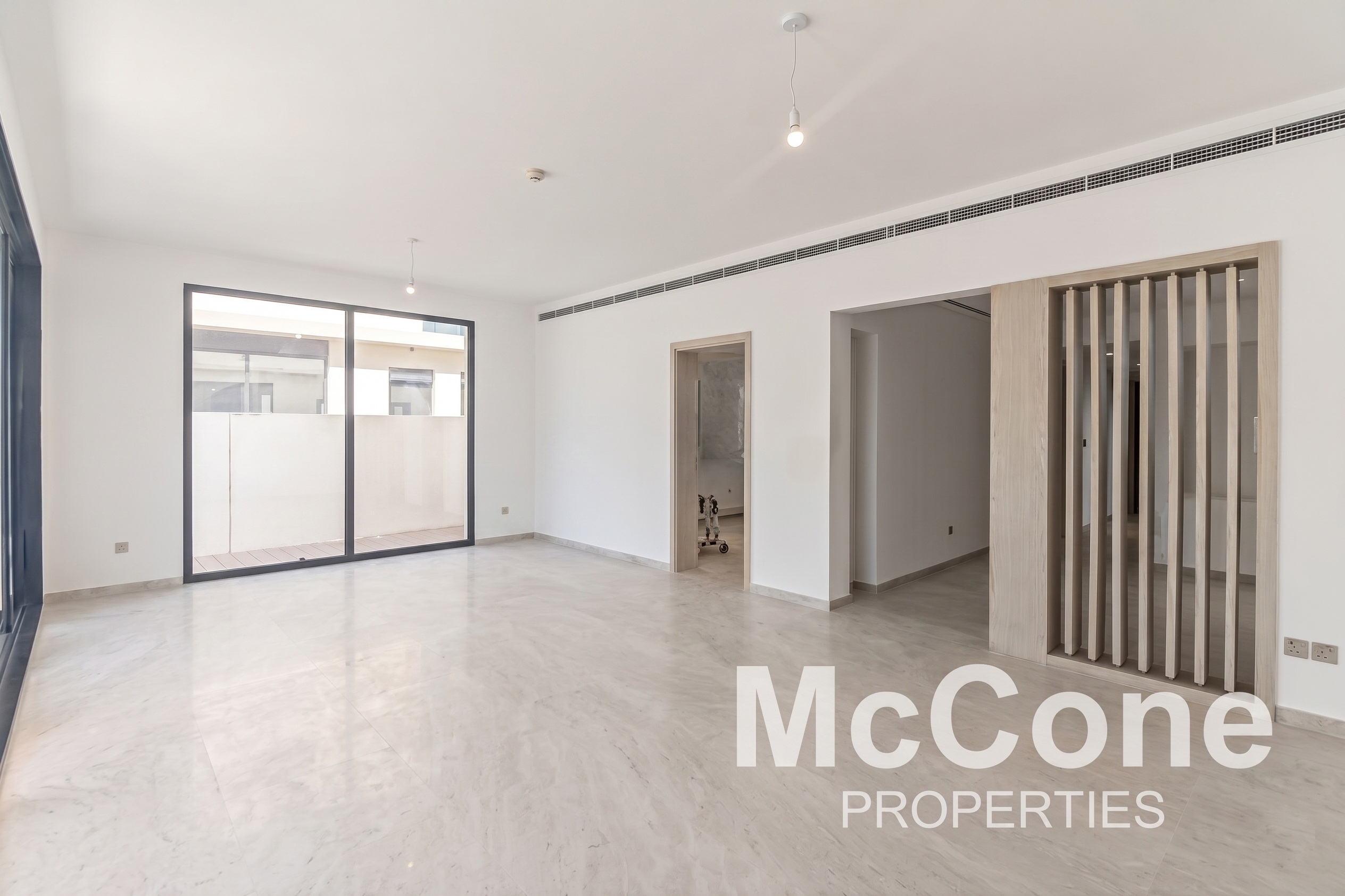 5 Bedroom Villa for Sale in Jebel Ali Village Villas, Jebel Ali — photo 4 of 23