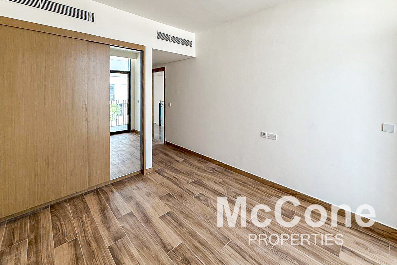 4 Bedroom Villa for Sale in Tilal Al Furjan, Al Furjan — photograph 14 of 27