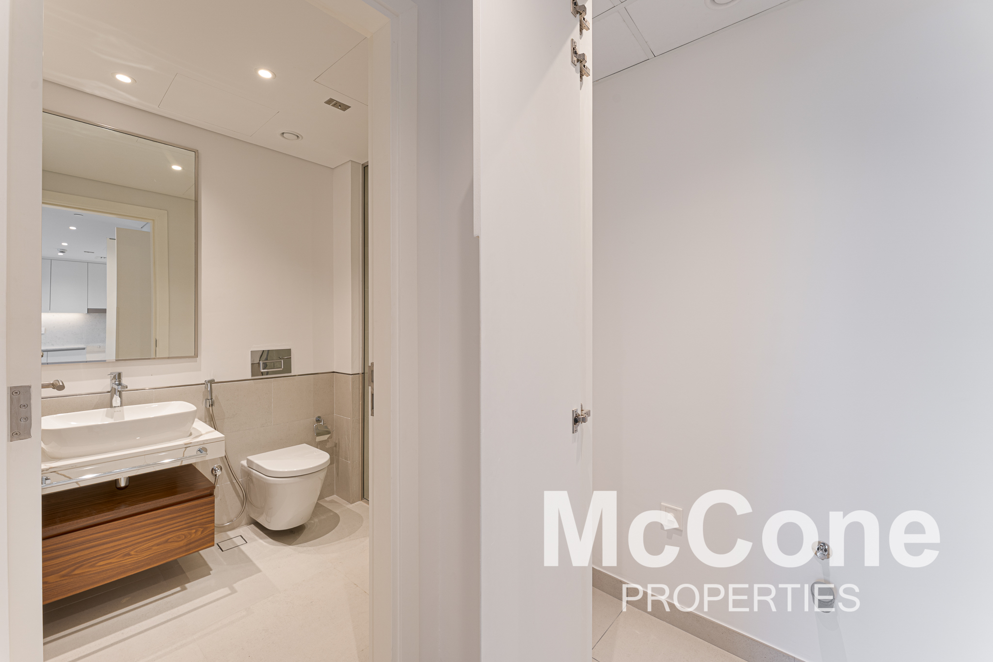 1 Bedroom Apartment for Sale in Jadeel 3, Umm Suqeim — photograph 13 of 14