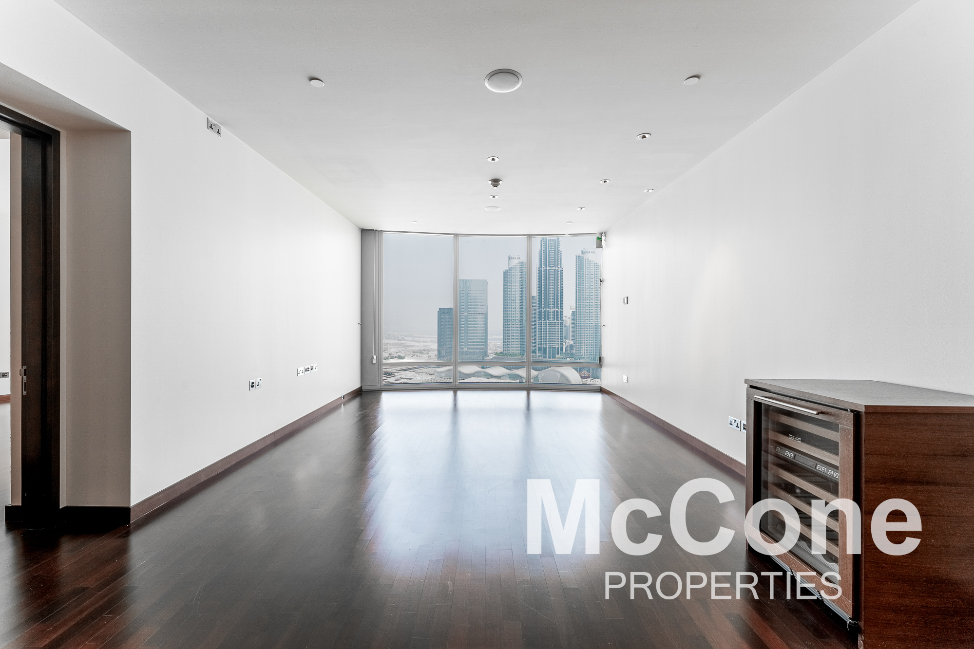 2 Bedroom Apartment for Sale in Burj Khalifa, Downtown Dubai — photo 2 of 16