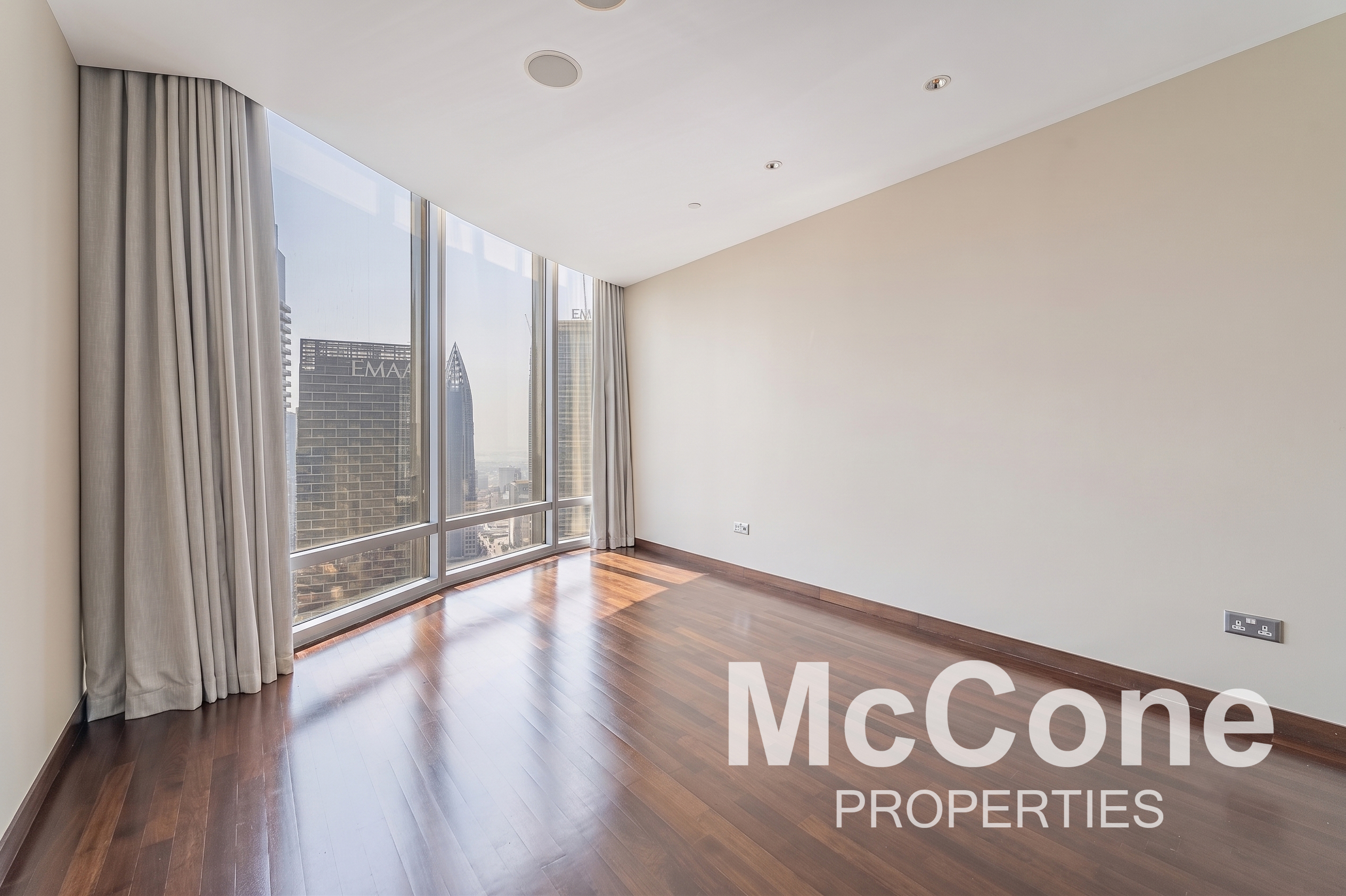 2 Bedroom Apartment for Sale in Burj Khalifa, Downtown Dubai — photo 5 of 19