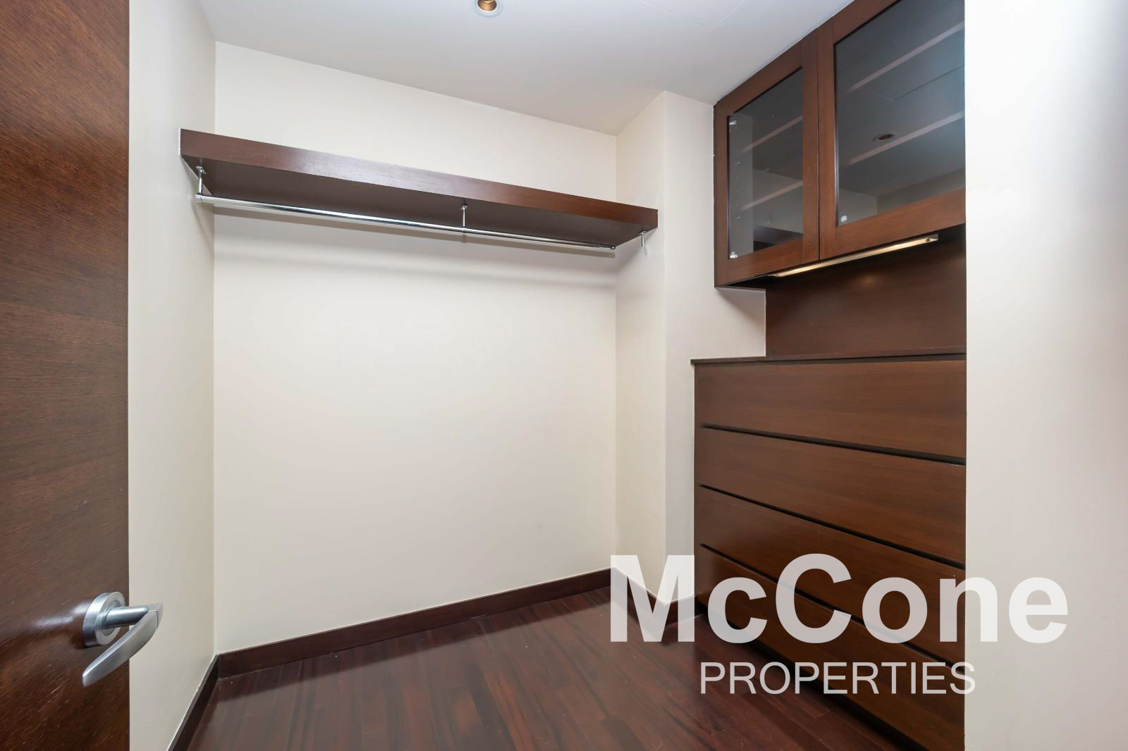 2 Bedroom Apartment for Sale in Burj Khalifa, Downtown Dubai — photograph 14 of 19
