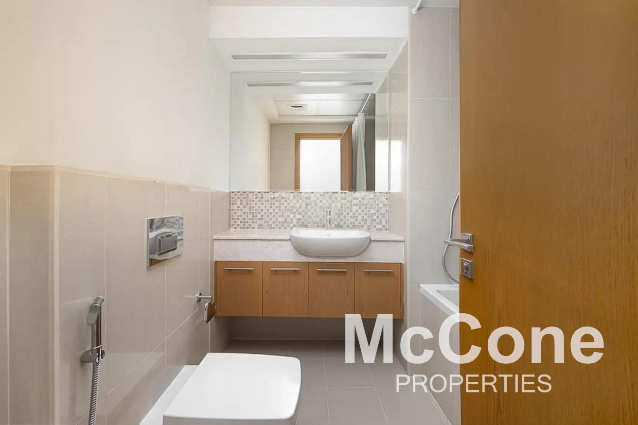 1 Bedroom Apartment for Sale in Bellevue Tower 1, Downtown Dubai — photo 9 of 11