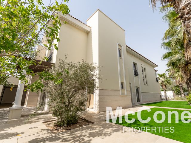 5 Bedroom Villa for Sale in District One Villas, Mohammed Bin Rashid City