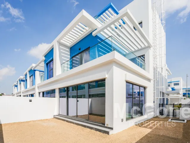 5 Bedroom Townhouse for Sale in Santorini, Damac Lagoons