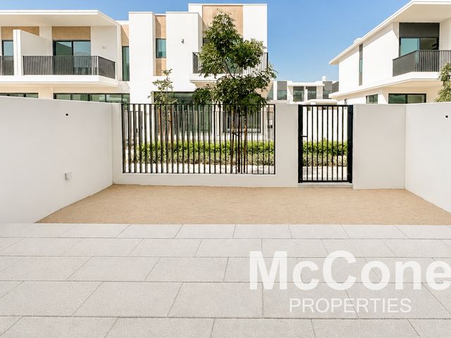 3 Bedroom Townhouse for Sale in Lillia, The Valley