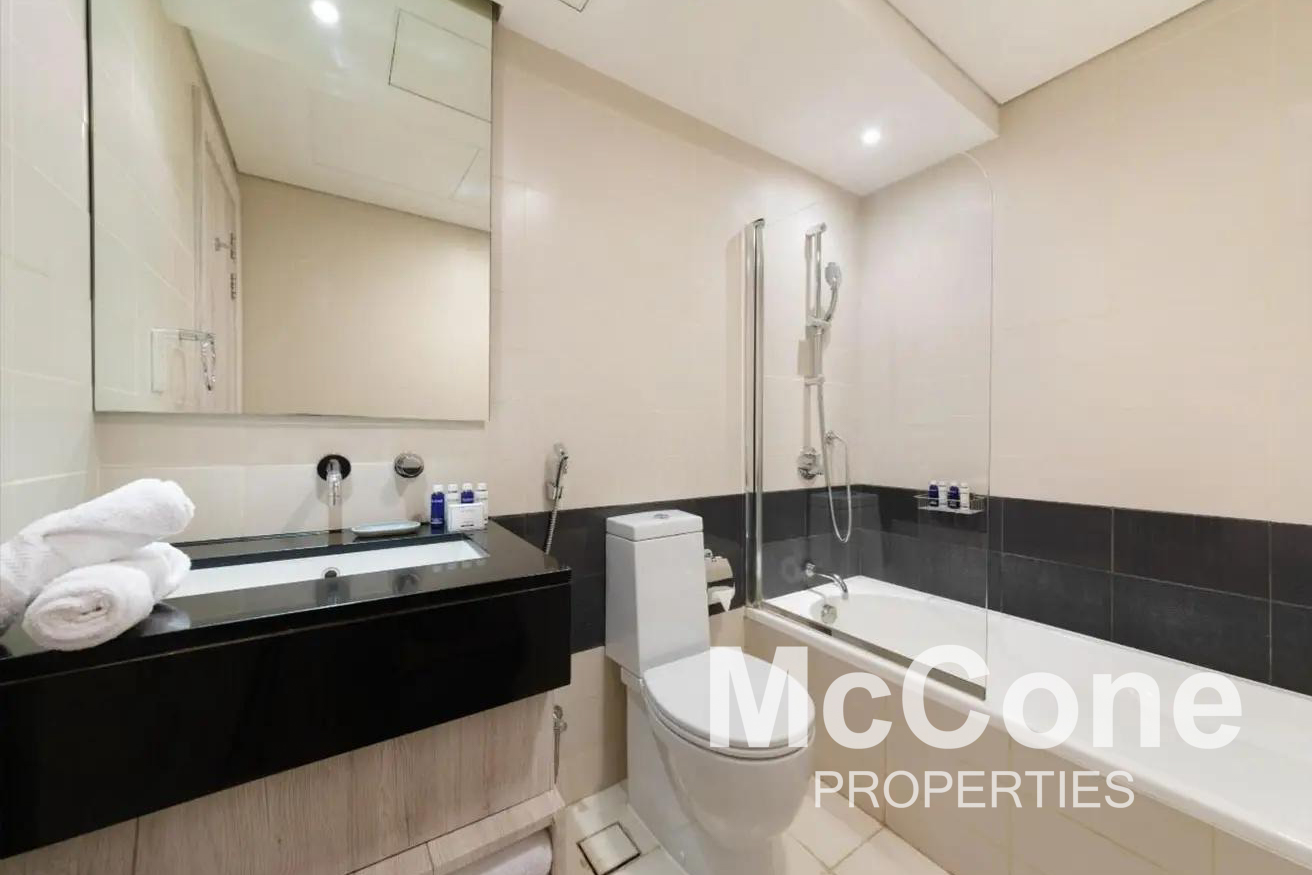 2 Bedroom Apartment for Sale in The Lofts West, Downtown Dubai — photograph 16 of 18