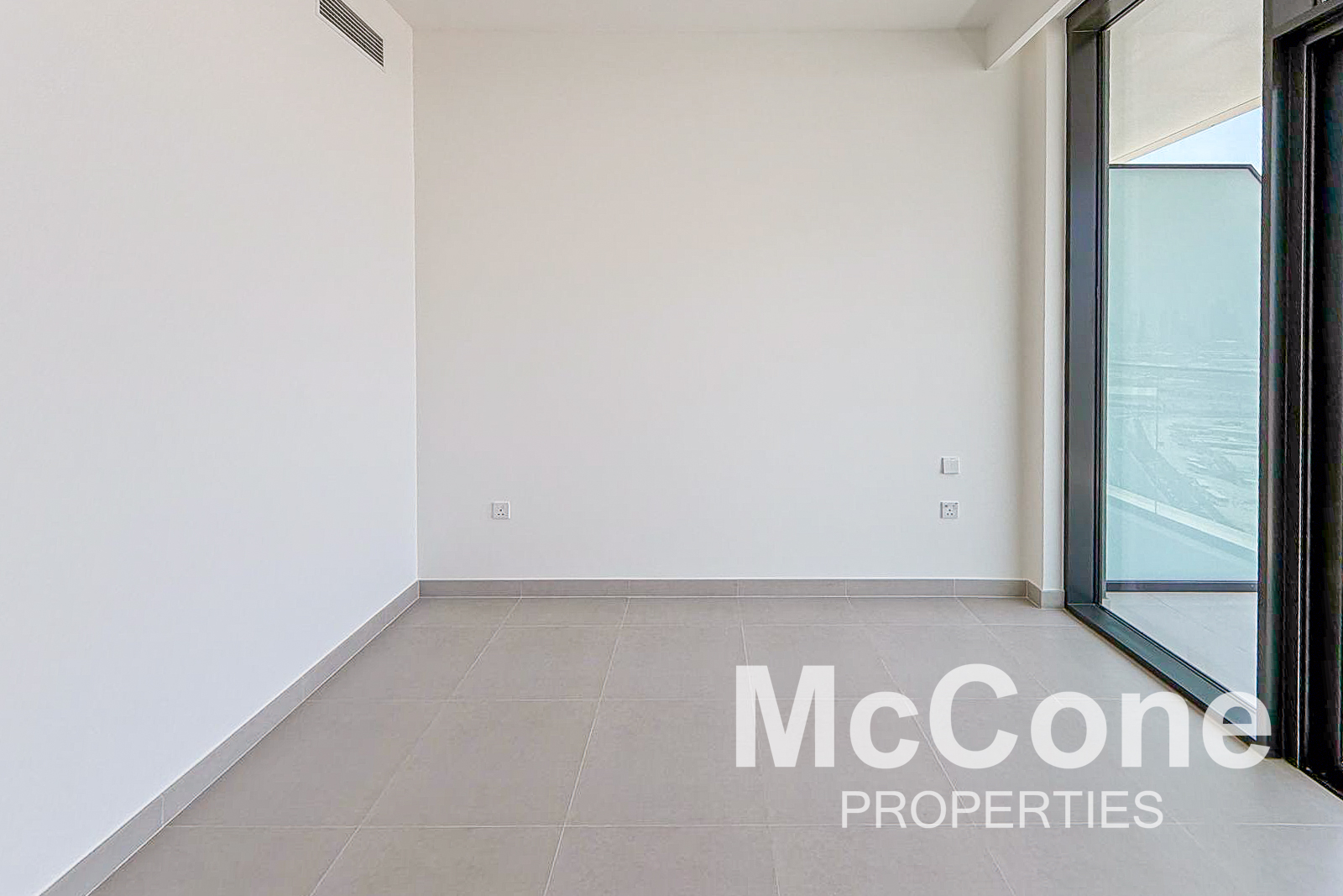 2 Bedroom Apartment for Sale in Golf Grand, Dubai Hills Estate — photograph 19 of 28