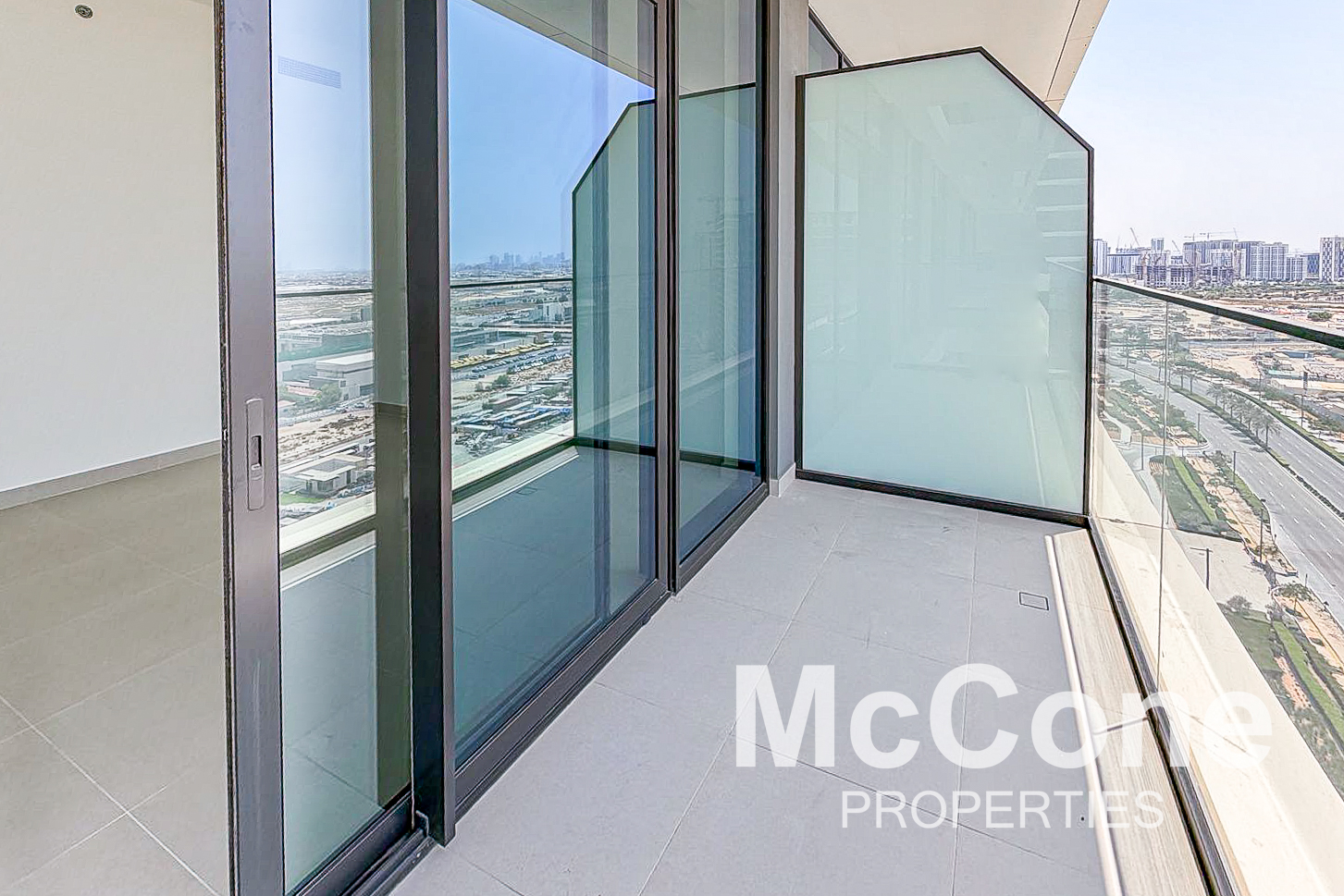 2 Bedroom Apartment for Sale in Golf Grand, Dubai Hills Estate — photograph 26 of 28