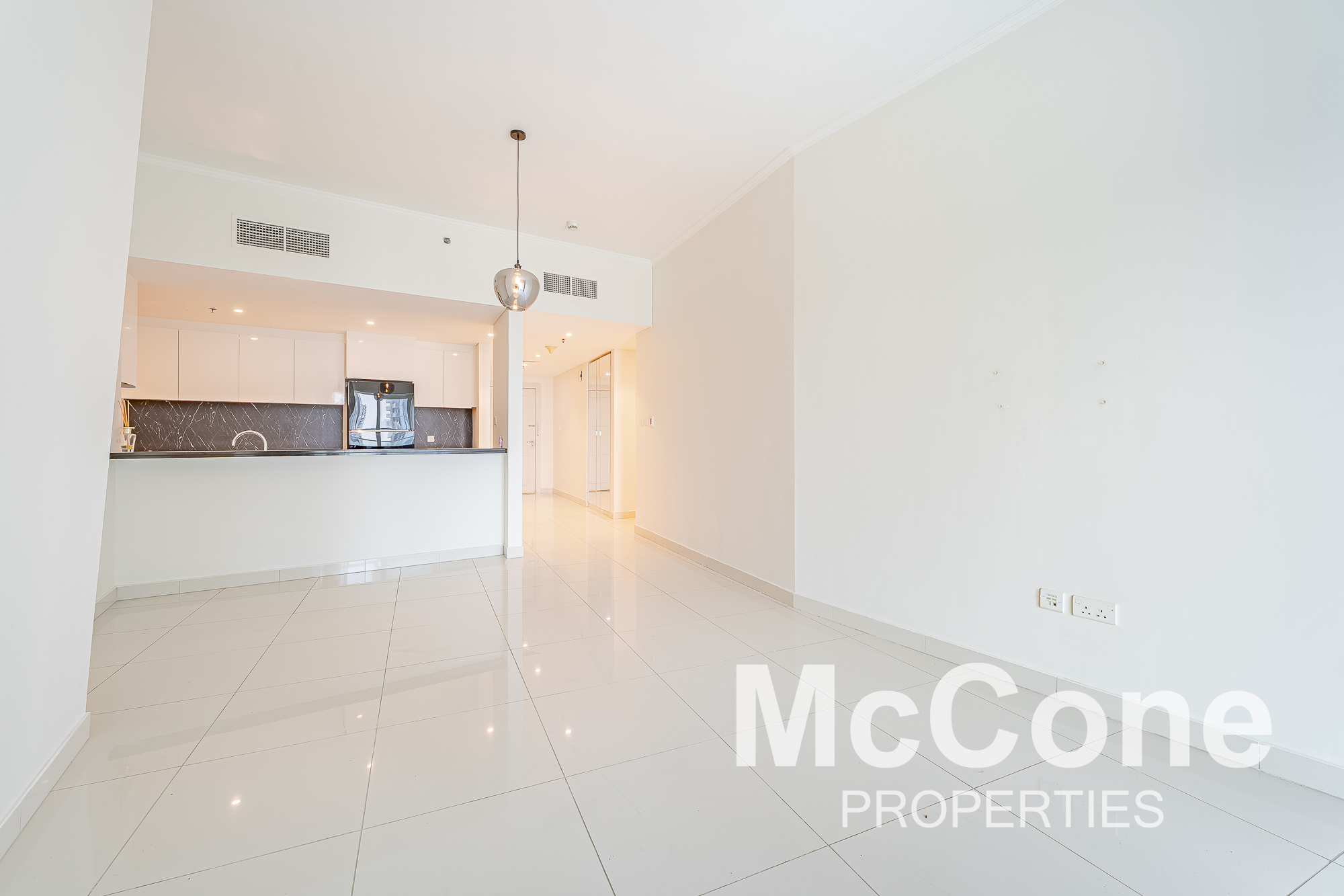 3 Bedroom Apartment for Sale in Damac Heights, Dubai Marina — photo 3 of 19