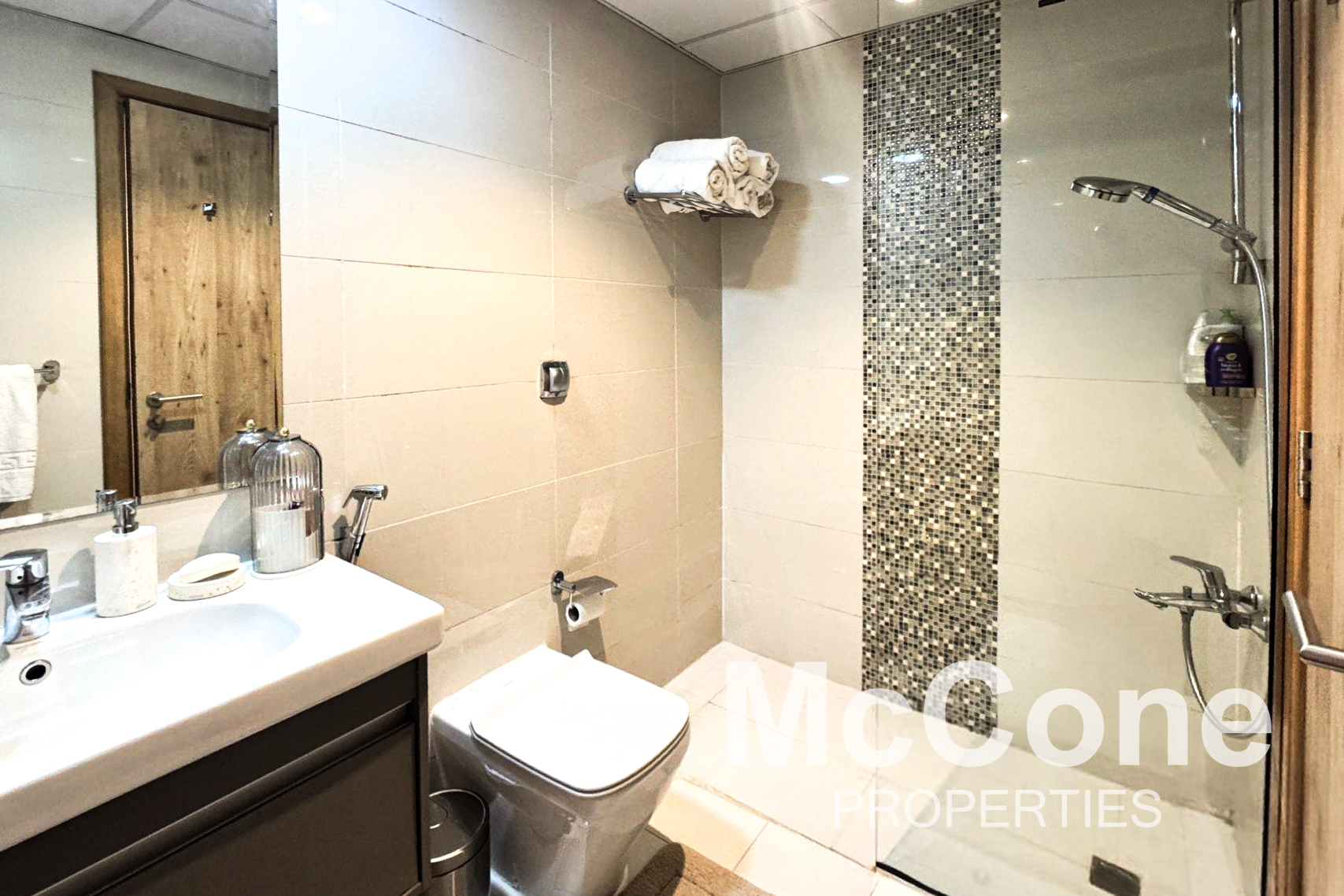 2 Bedroom Apartment for Sale in Continental Tower, Dubai Marina — photo 9 of 11