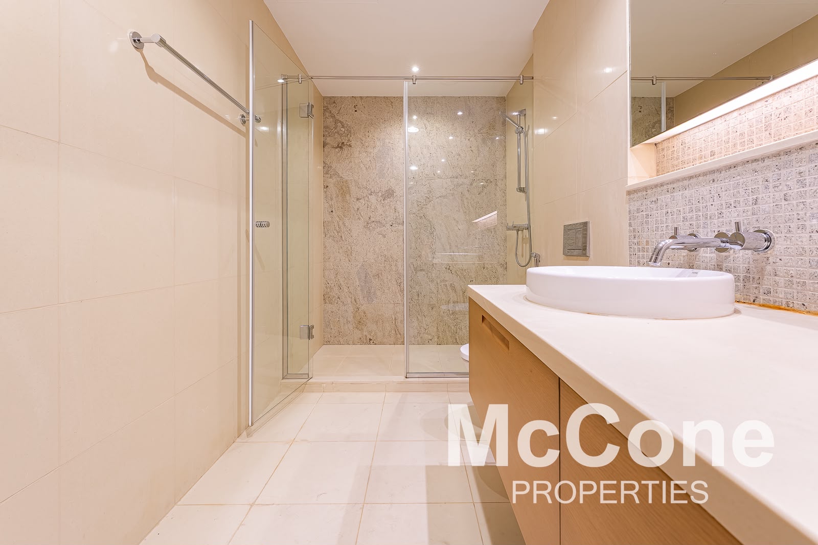 3 Bedroom Apartment for Sale in Claren Tower 1, Downtown Dubai — photograph 15 of 17