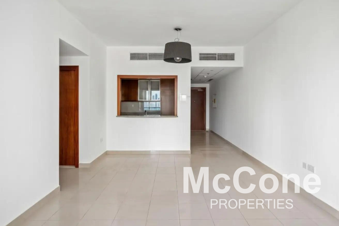 1 Bedroom Apartment for Sale in Standpoint Tower 1, Downtown Dubai — photo 3 of 14