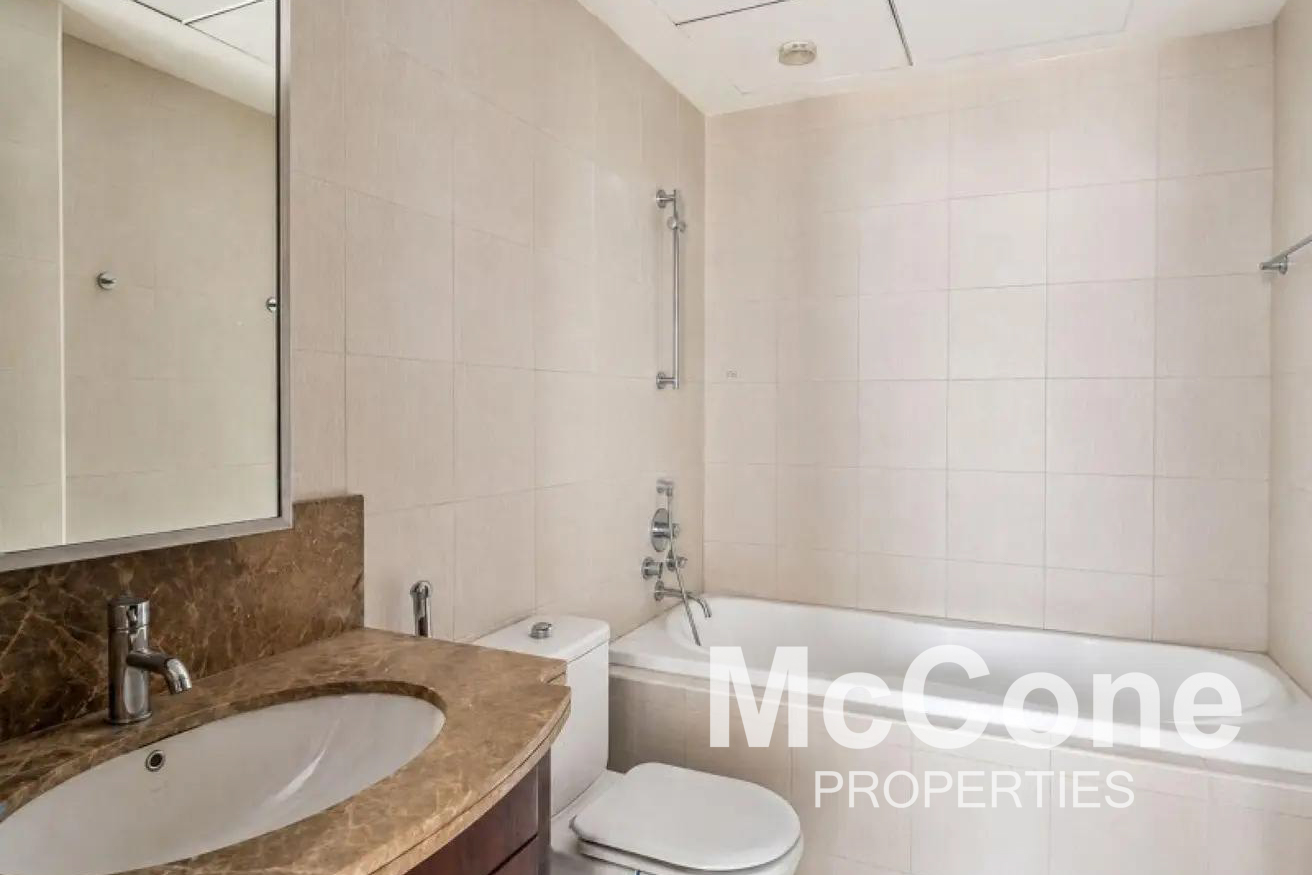 1 Bedroom Apartment for Sale in Standpoint Tower 1, Downtown Dubai — photograph 12 of 14