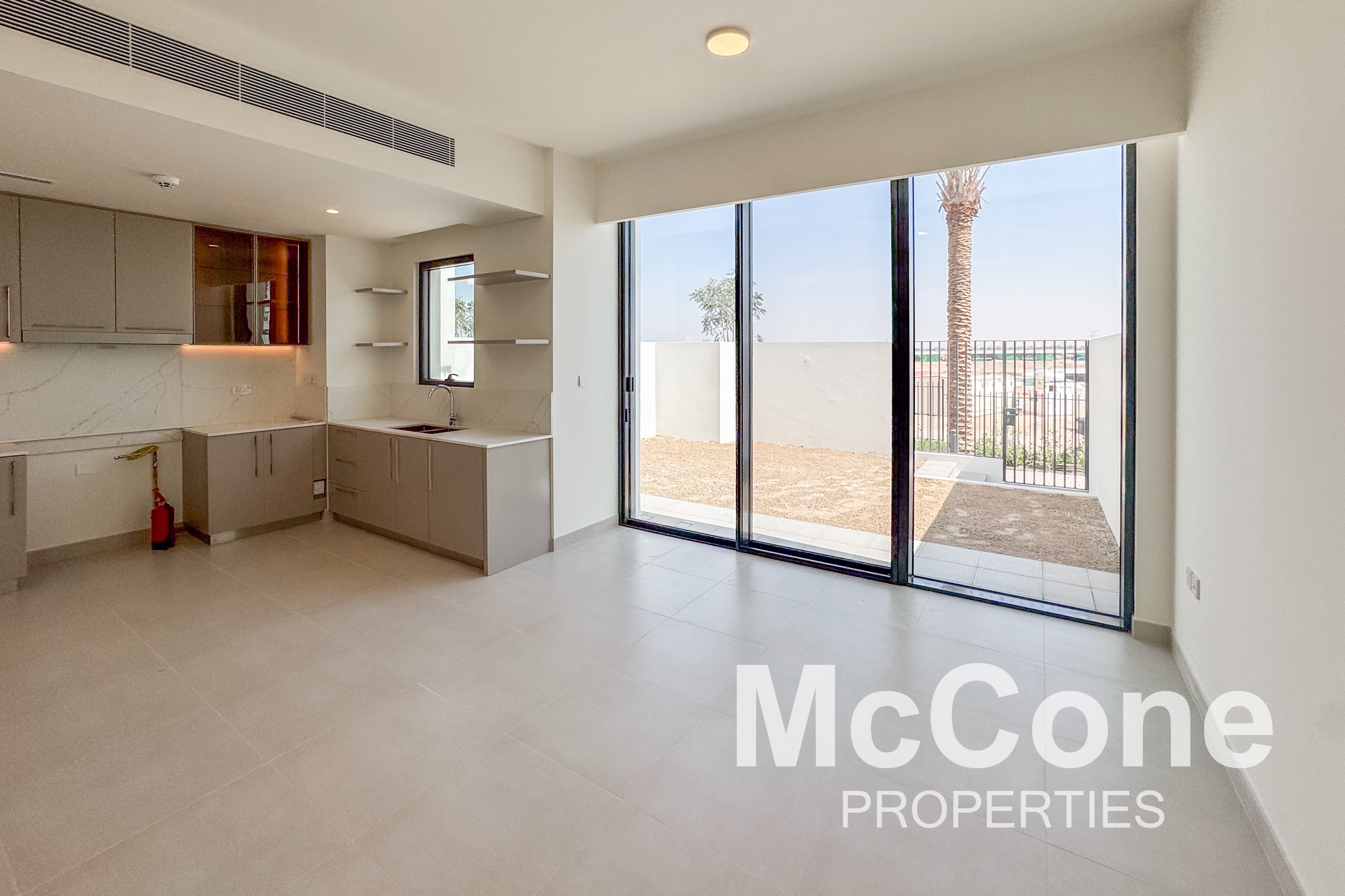 3 Bedroom Townhouse for Sale in Raya, Arabian Ranches 3 — photo 2 of 11