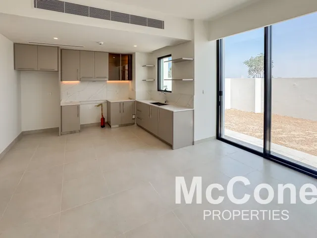 3 Bedroom Townhouse for Sale in Raya, Arabian Ranches 3