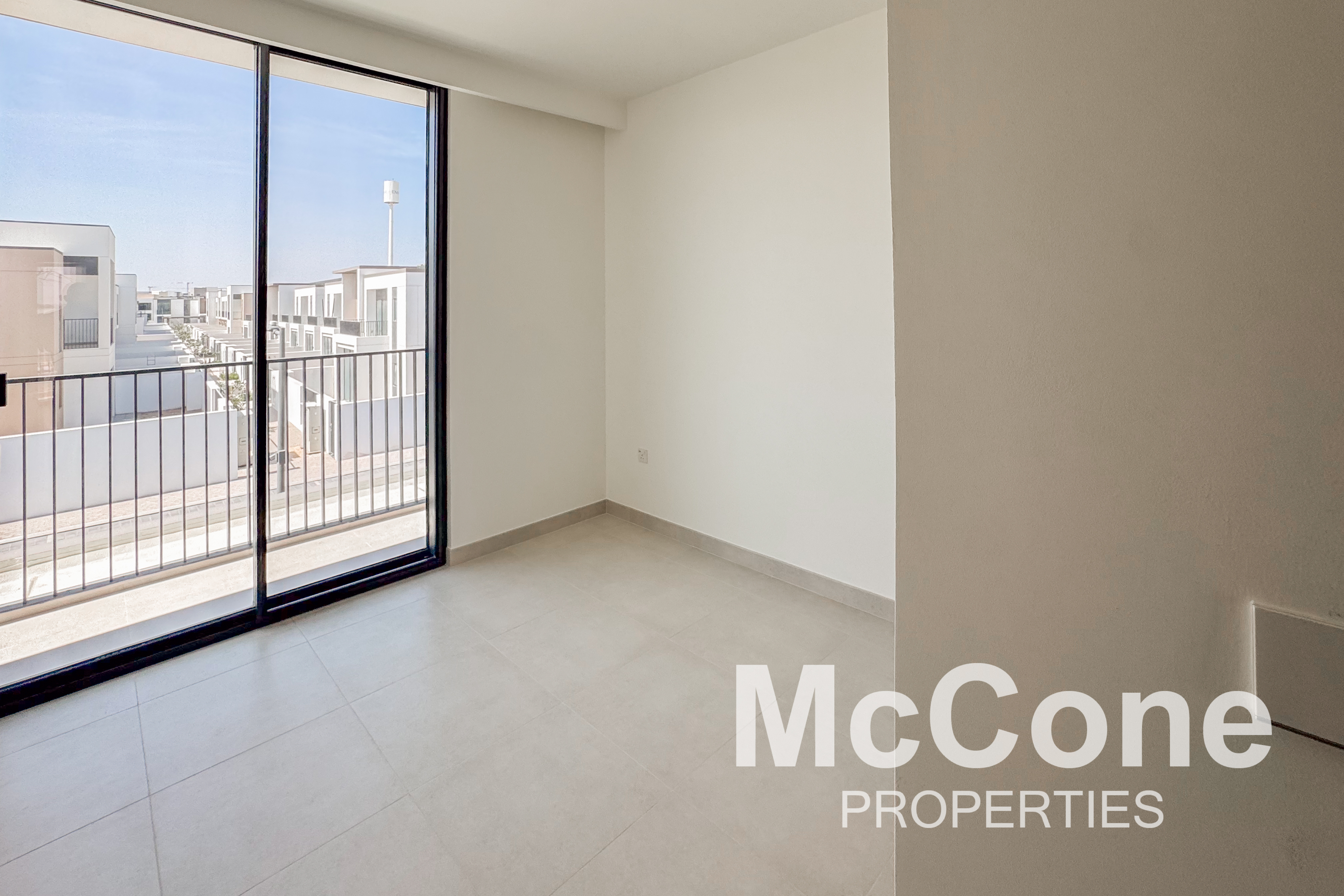 3 Bedroom Townhouse for Sale in Raya, Arabian Ranches 3 — photo 4 of 11