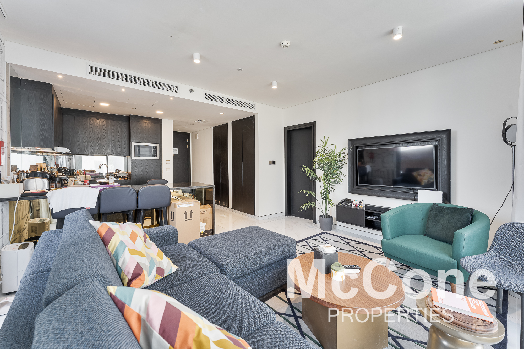 1 Bedroom Apartment for Sale in Millennium Atria Business Bay, Business Bay — photo 2 of 17