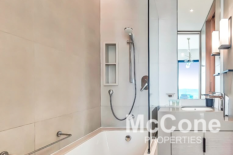 1 Bedroom Apartment for Sale in Jumeirah Gate Tower 1, Jumeirah Beach Residence — photo 8 of 11