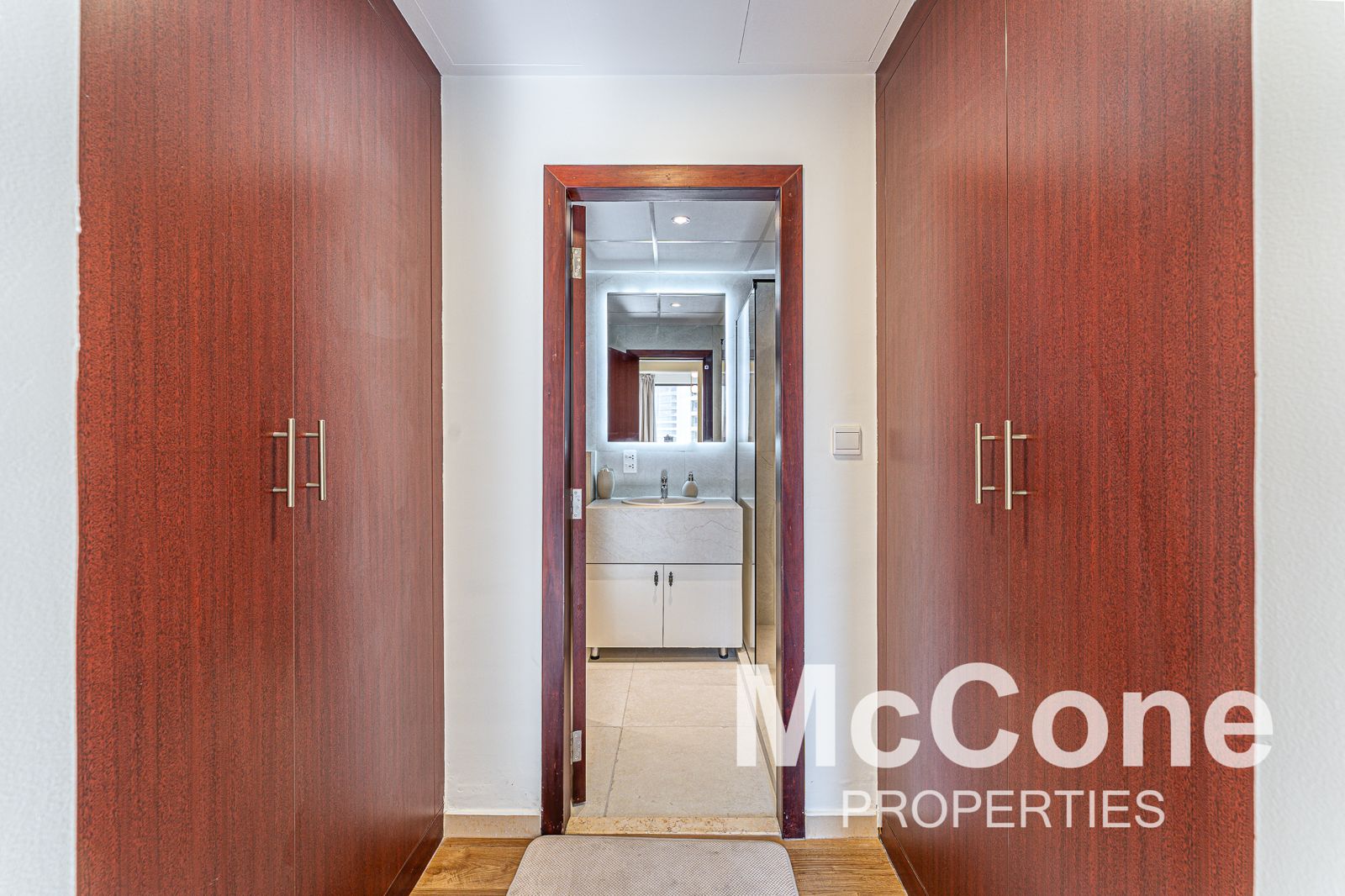 2 Bedroom Apartment for Sale in Rimal 4, Jumeirah Beach Residence — photograph 12 of 21