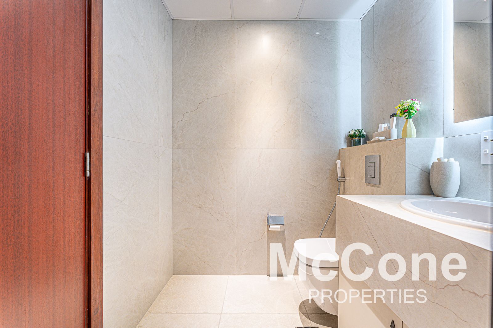 2 Bedroom Apartment for Sale in Rimal 4, Jumeirah Beach Residence — photograph 17 of 21