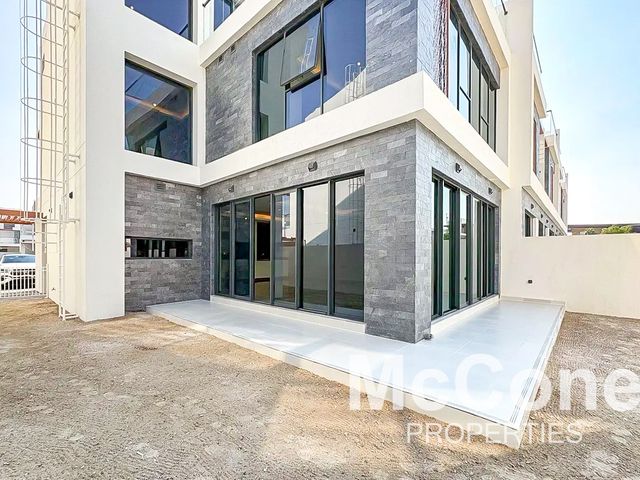 5 Bedroom Townhouse for Sale in Silver Springs 3, Damac Hills