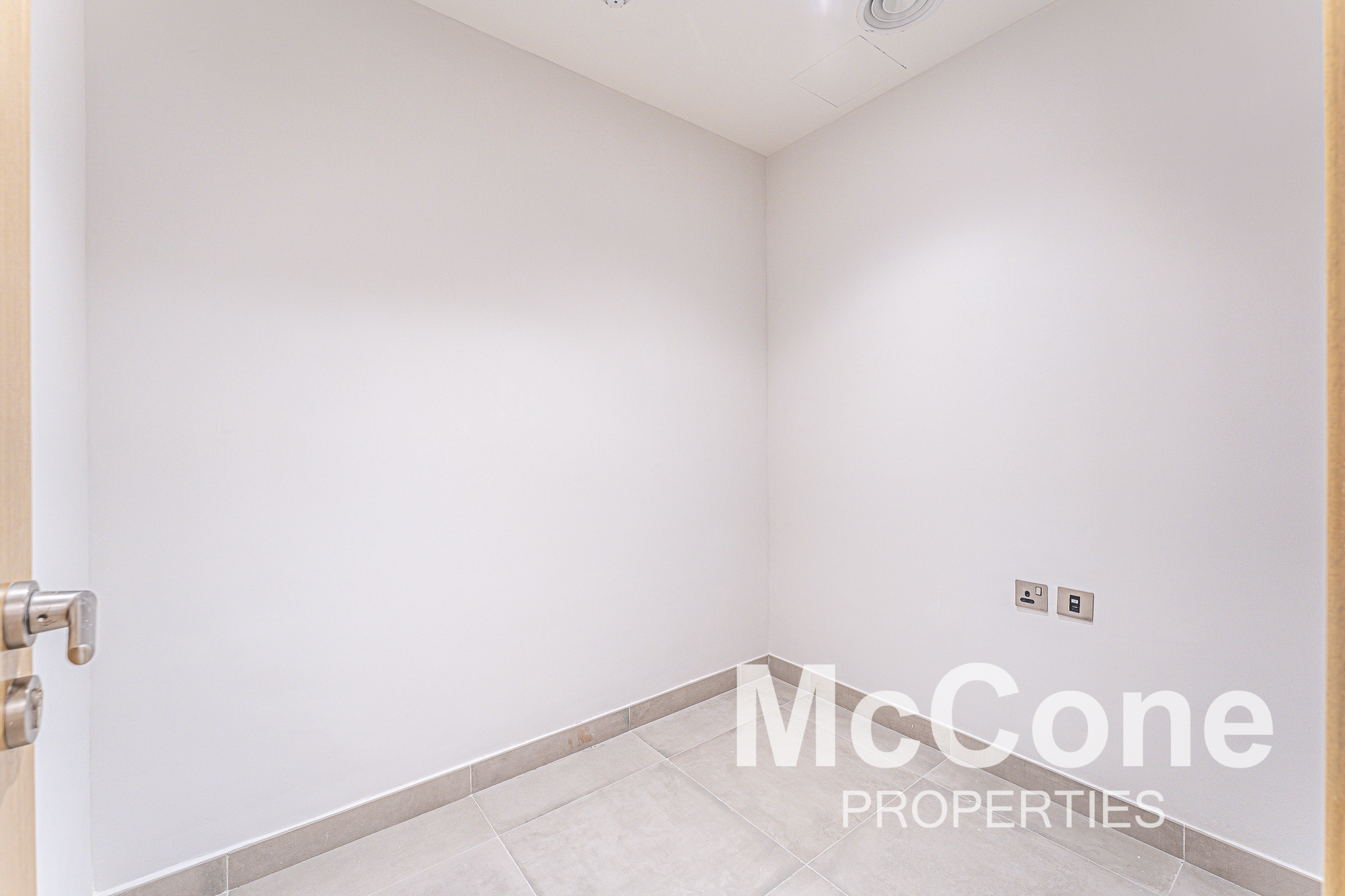 4 Bedroom Apartment for Sale in Orra The Embankment Tower 1, Jumeirah Lake Towers — photograph 22 of 29