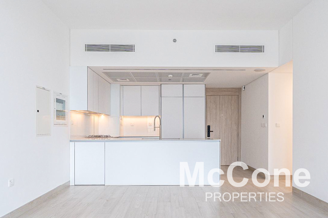 1 Bedroom Apartment for Sale in Luma Park Views, Jumeirah Village Circle — photo 4 of 10