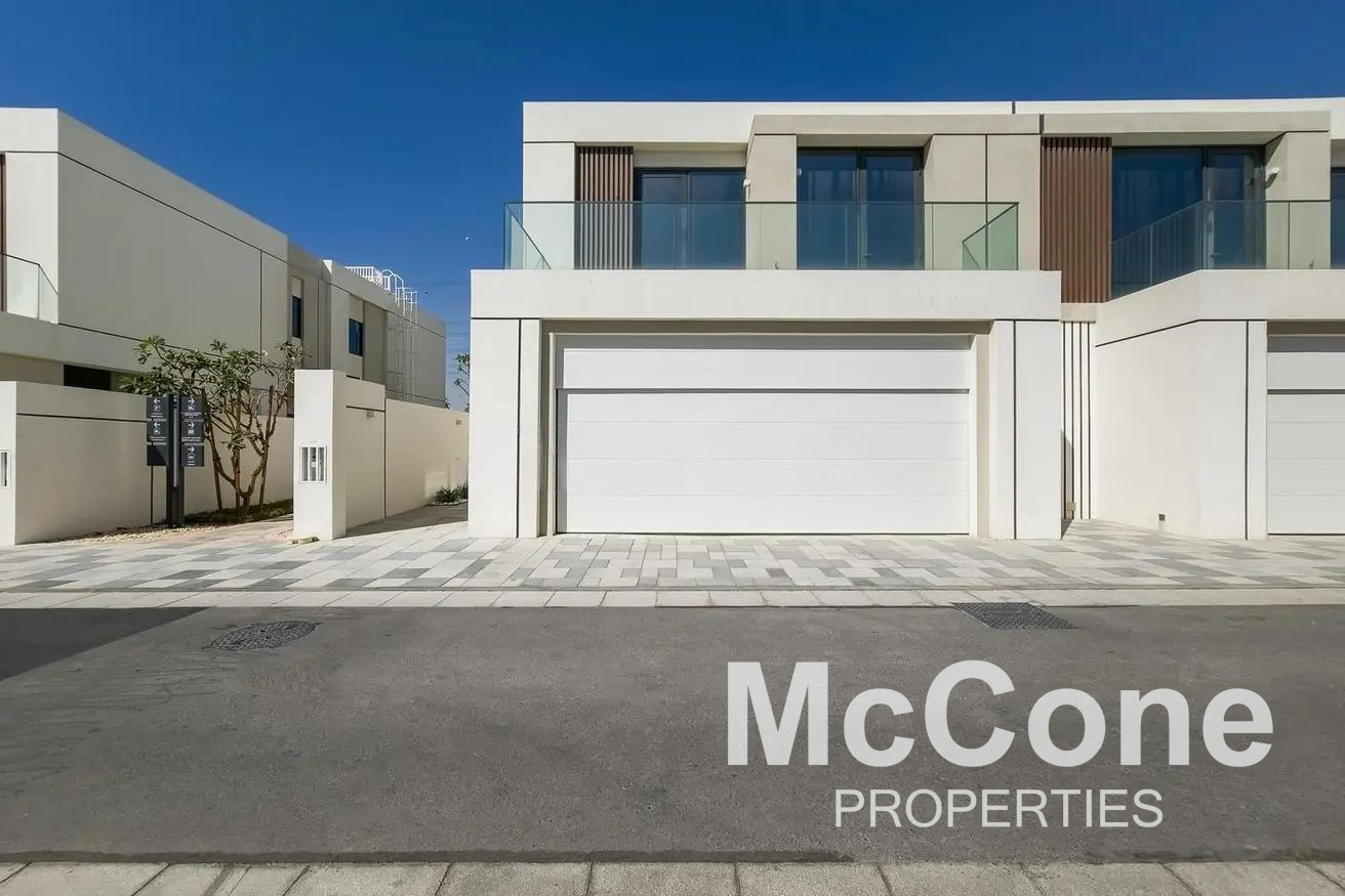 4 Bedroom Townhouse for Sale in District One Phase III, Mohammed Bin Rashid City — photo 5 of 17