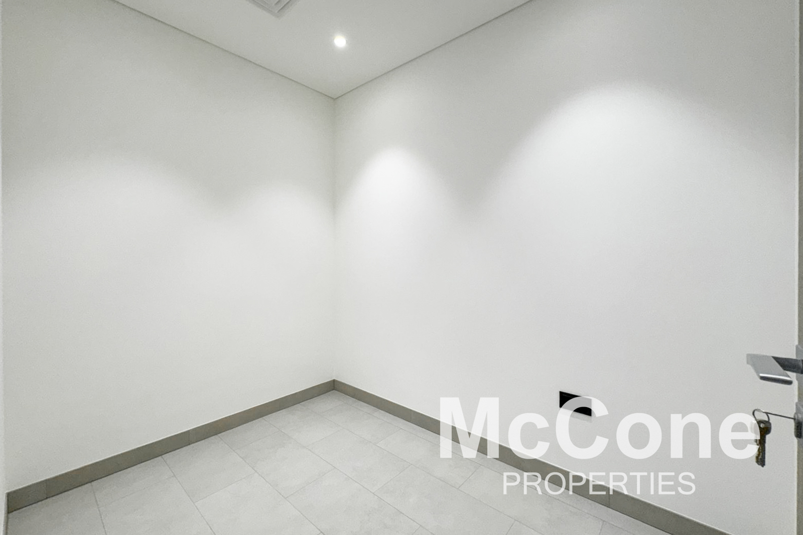 1 Bedroom Apartment for Sale in Waves Grande, Mohammed Bin Rashid City — photo 8 of 17