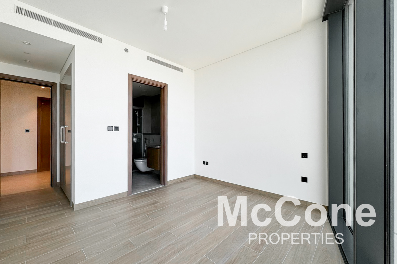 1 Bedroom Apartment for Sale in Waves Grande, Mohammed Bin Rashid City — photo 7 of 17