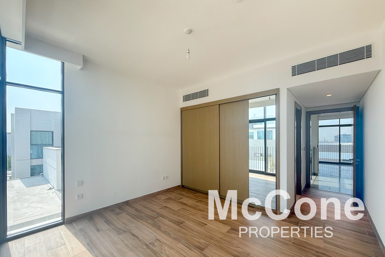4 Bedroom Villa for Sale in Tilal Al Furjan, Al Furjan — photograph 14 of 30