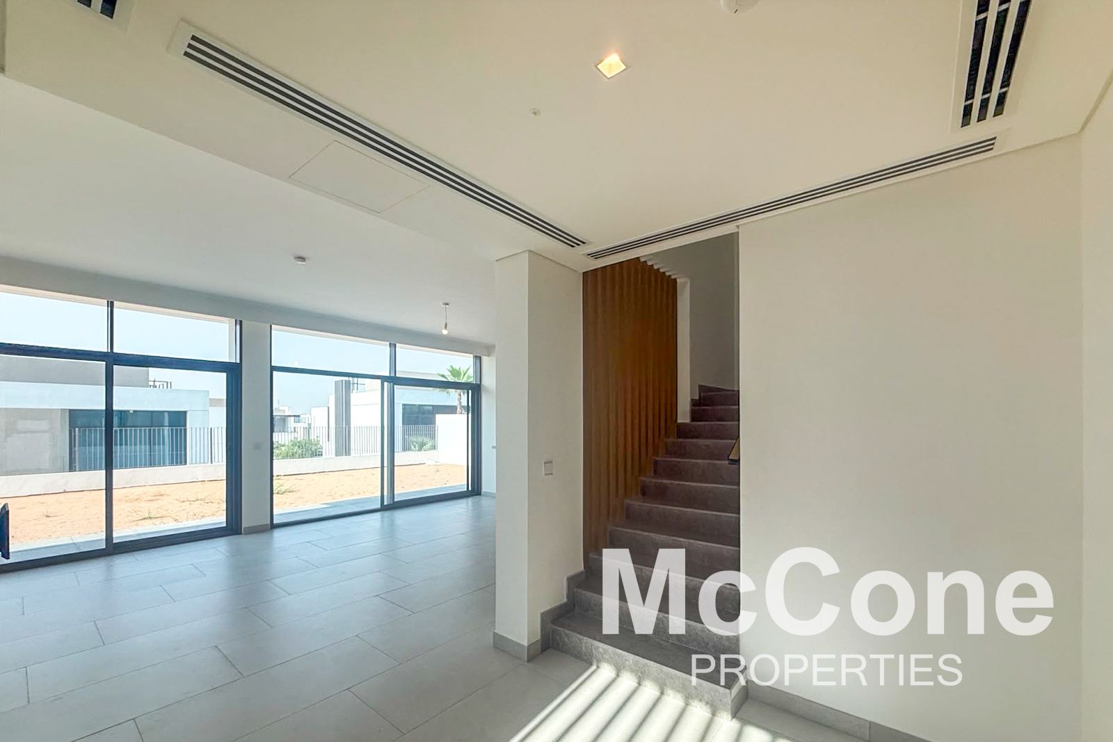 4 Bedroom Villa for Sale in Tilal Al Furjan, Al Furjan — photo 4 of 30