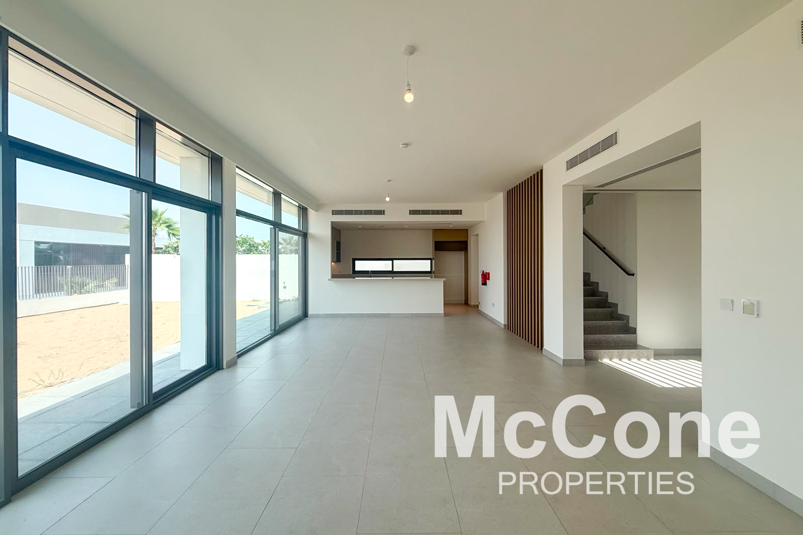 4 Bedroom Villa for Sale in Tilal Al Furjan, Al Furjan — photo 2 of 30