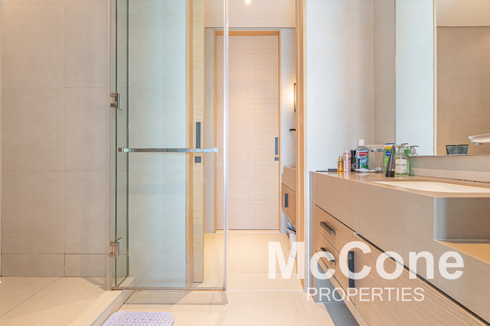 2 Bedroom Apartment for Sale in Jumeirah Gate Tower 1, Jumeirah Beach Residence — photo 8 of 10