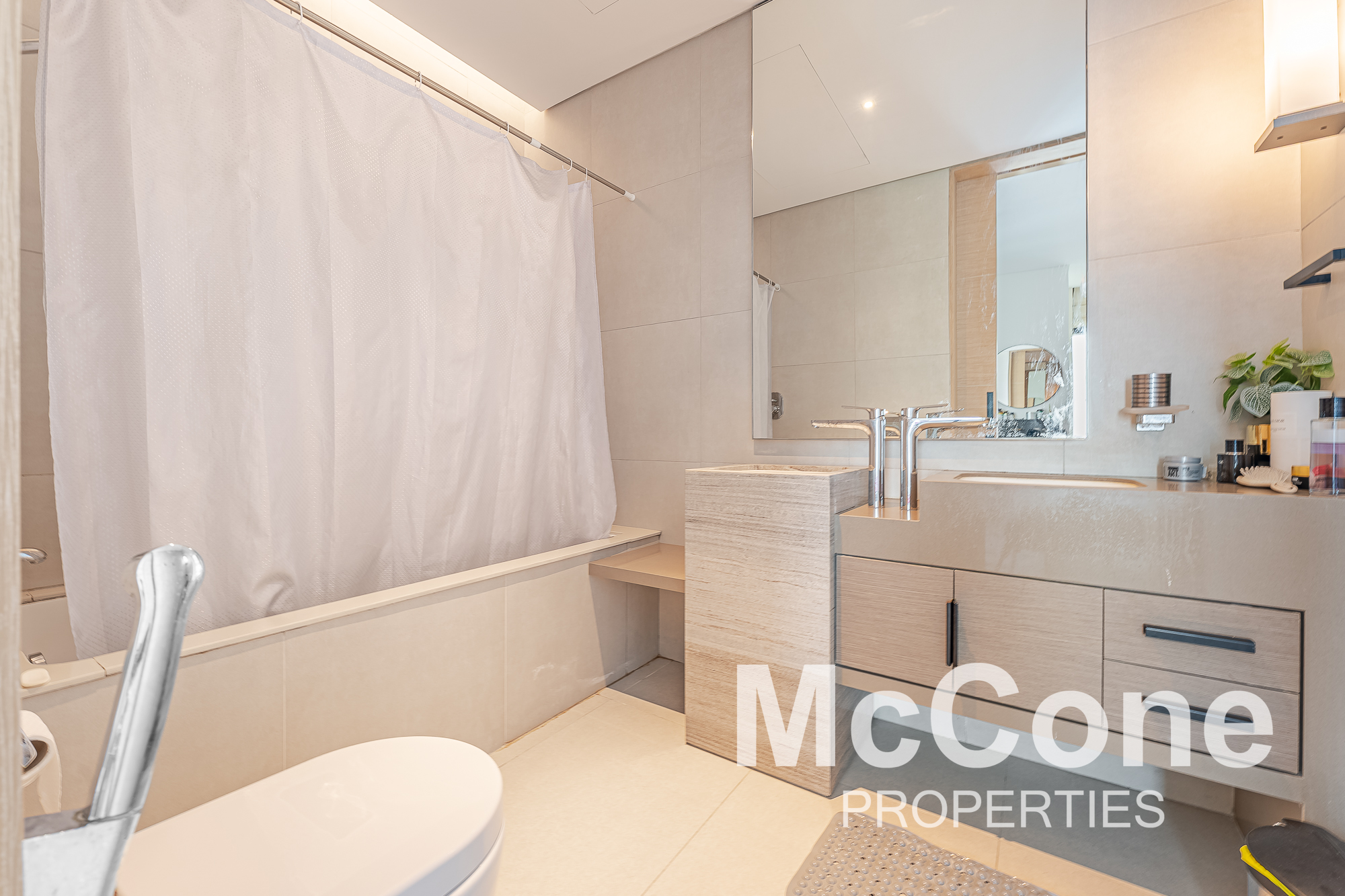 2 Bedroom Apartment for Sale in Jumeirah Gate Tower 1, Jumeirah Beach Residence — photograph 10 of 10
