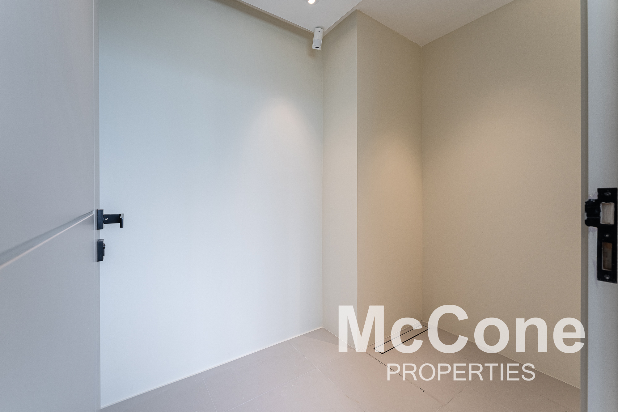 Office for Sale in HDS Business Centre, Jumeirah Lake Towers — photograph 12 of 12