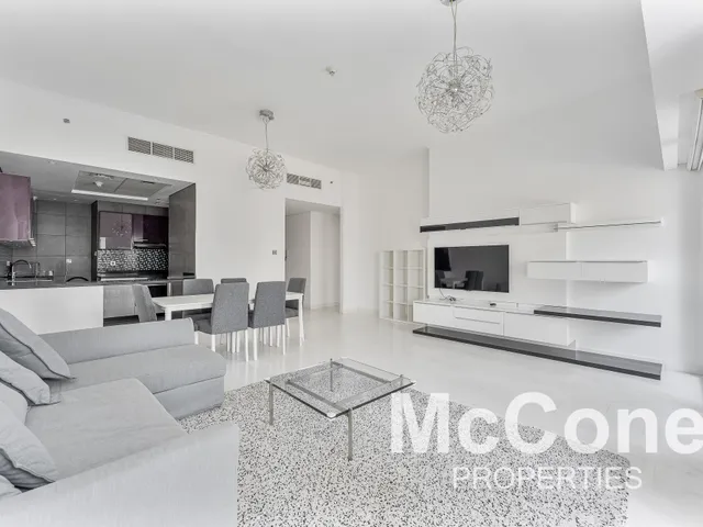 2 Bedroom Apartment for Sale in Cayan Tower, Dubai Marina