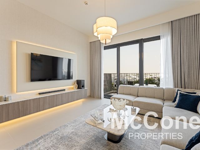 2 Bedroom Apartment for Sale in Hills Park, Dubai Hills Estate