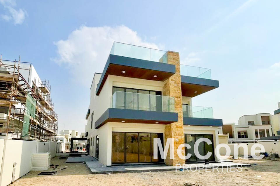 5 Bedroom Townhouse for Sale in Costa Brava 2, Damac Lagoons — photo 8 of 11