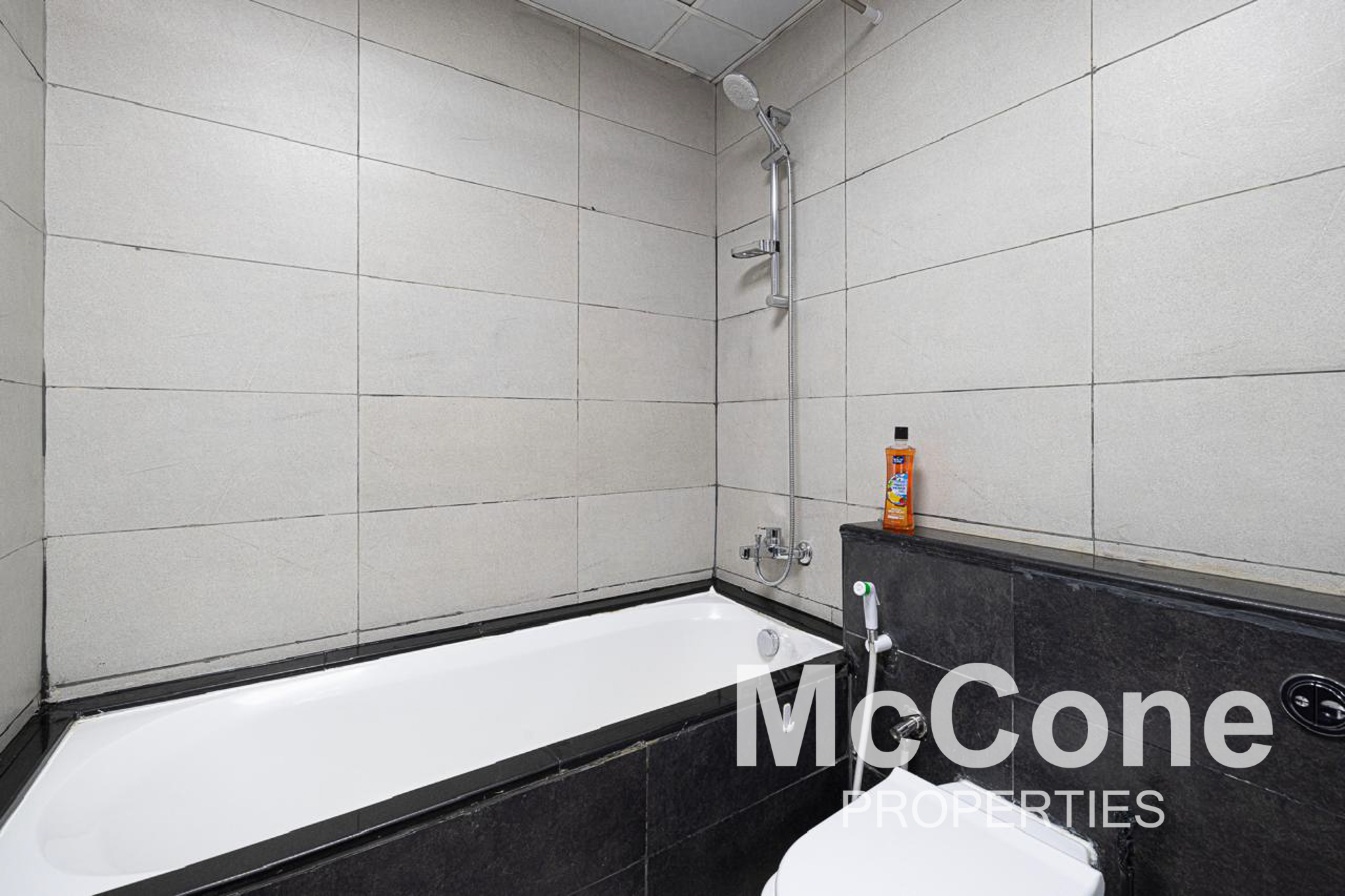 Studio Apartment for Sale in Diamond Views 1, Jumeirah Village Circle — photograph 17 of 30