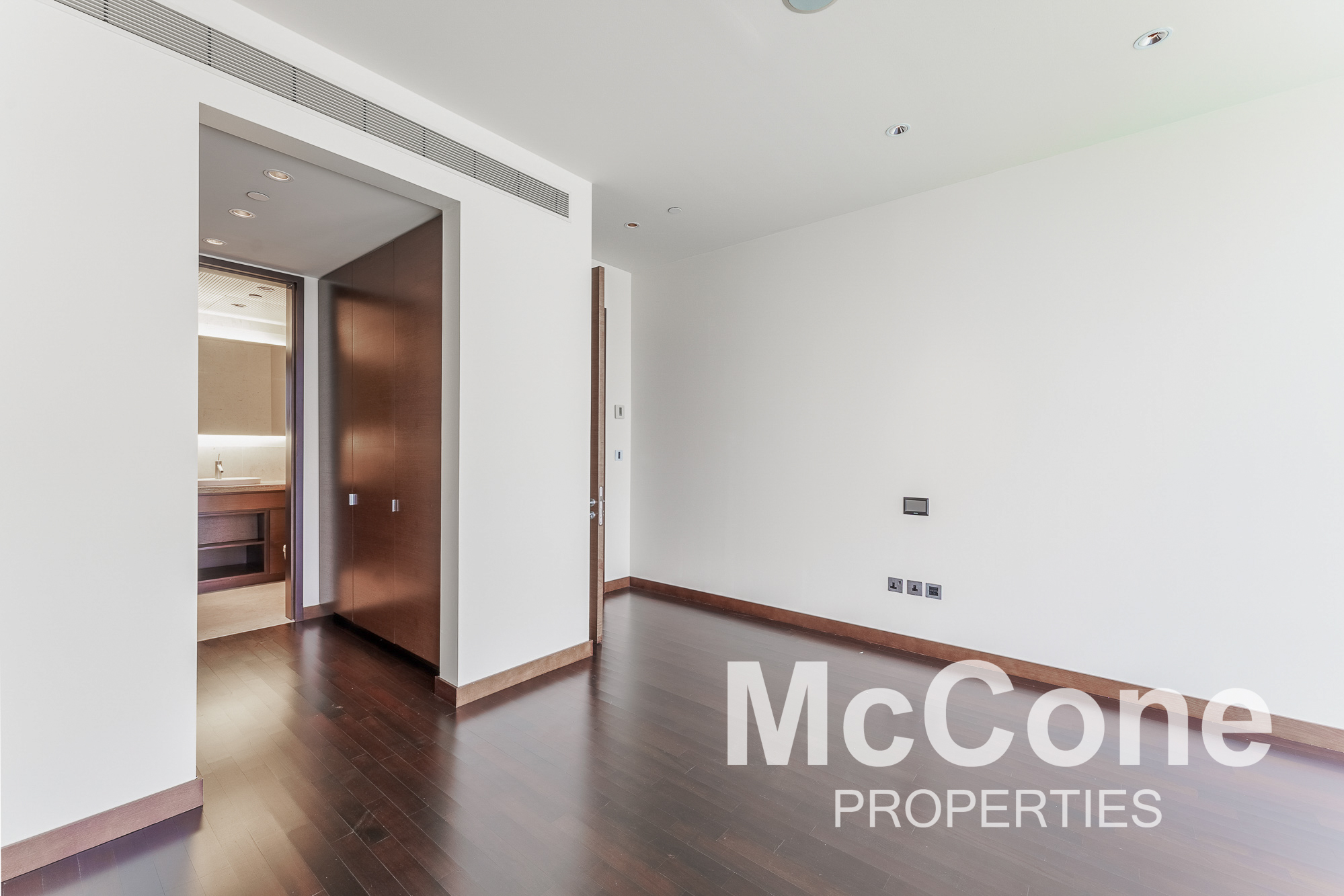 2 Bedroom Apartment for Sale in Burj Khalifa, Downtown Dubai — photo 4 of 13