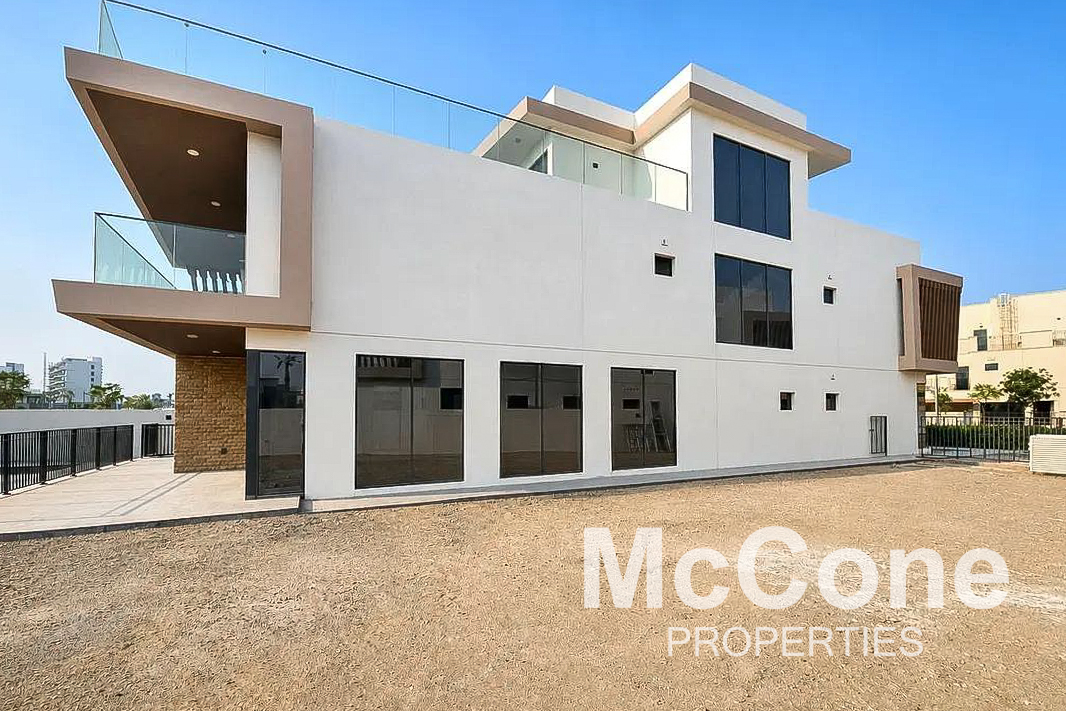 7 Bedroom Villa for Sale in Malta, Damac Lagoons — photograph 14 of 14