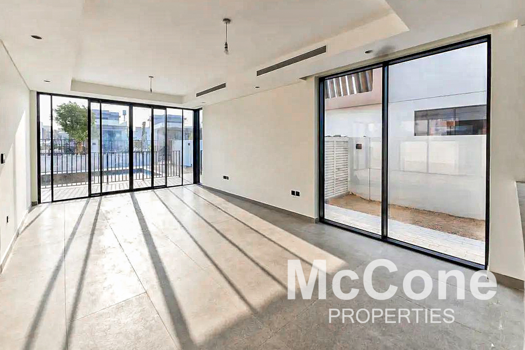 7 Bedroom Villa for Sale in Malta, Damac Lagoons — photo 4 of 14